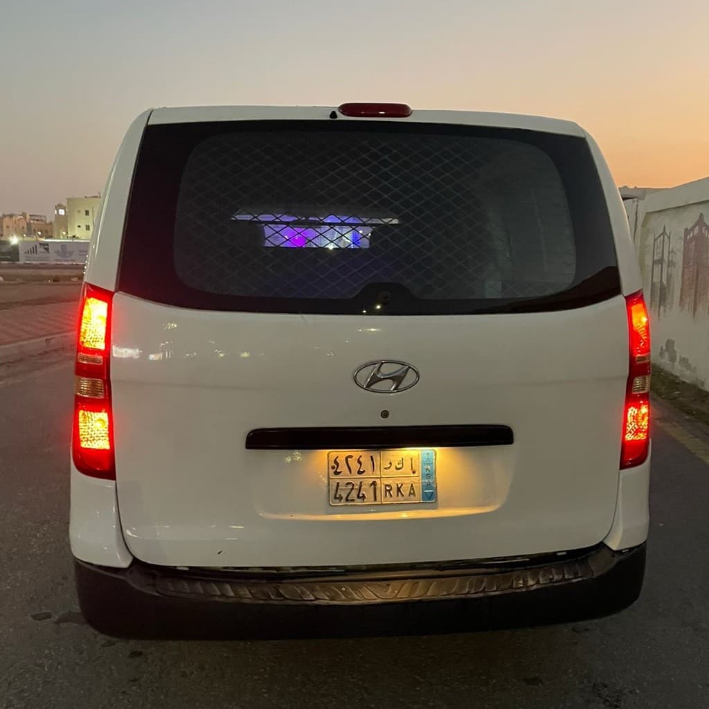 باص بضاعه h1 ديزل