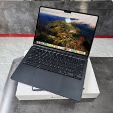 MacBook Air M2 - مكة المكرمة