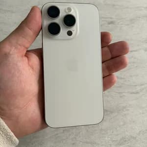 ايفون 15 برو ماكس تيتانيوم 