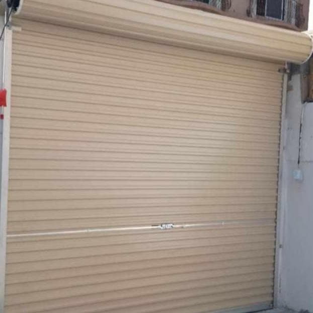 ابواب اوتوماتيكية وأبواب طوارئ وبوابات مواقف