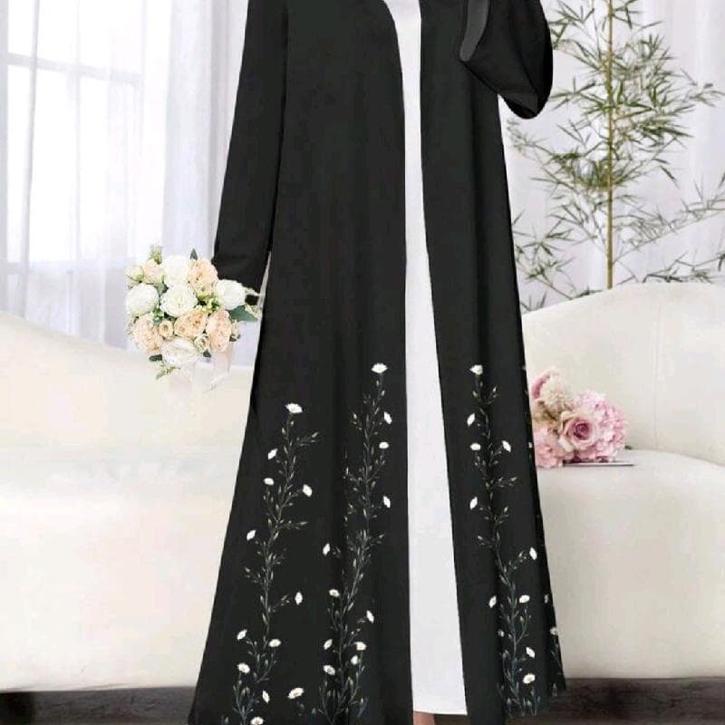عباءة SHEIN Najma راقية - بتصميم زهري ناعم (جديدة)