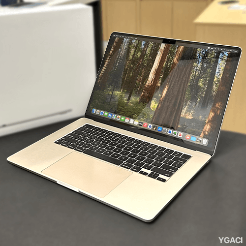 MacBook Air 15 