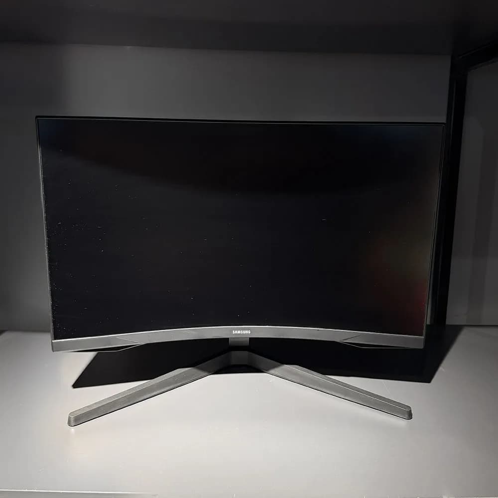 شاشة قيمنق 165hz
