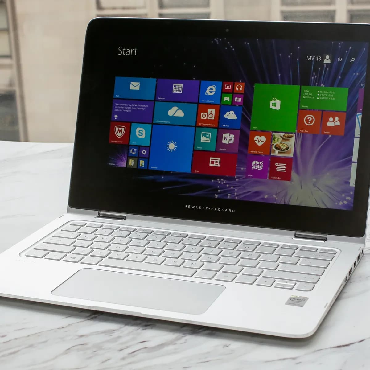 لابتوب HP Spectre x360 - متوفر