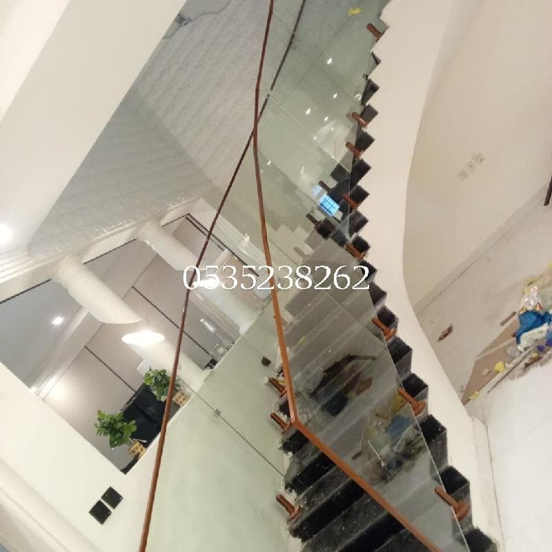 زجاج سكريت جازان