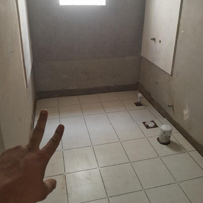 صنايعي سيراميك ورخام وفني في تركيب البورسلين