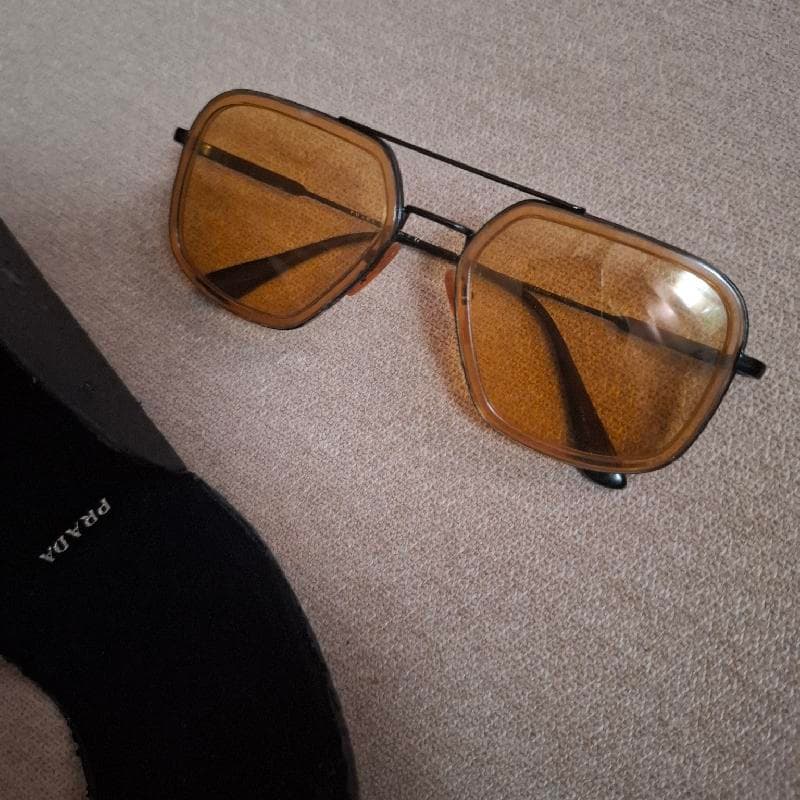 نظارة برادا للبيع أصلية  sunglassess PRADA