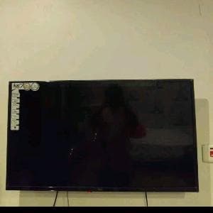 i am selling my iKON android smart TV 40 for 350