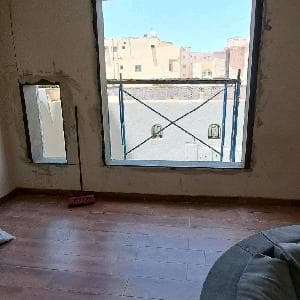 بنا ومليس وعمال تكسير فى المدينه المنوره