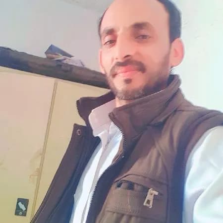 ابحث عن عمل سواق او اي عمل عندي اقامه ورخصه خصوصي