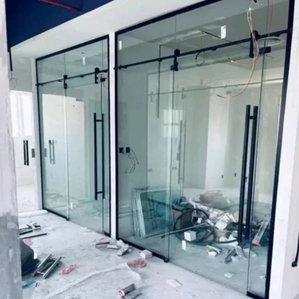 Securit glass technician - installation and maintenance of all glass types
