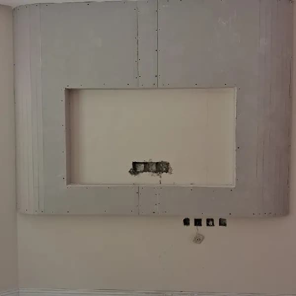 Gypsum board decor, painting