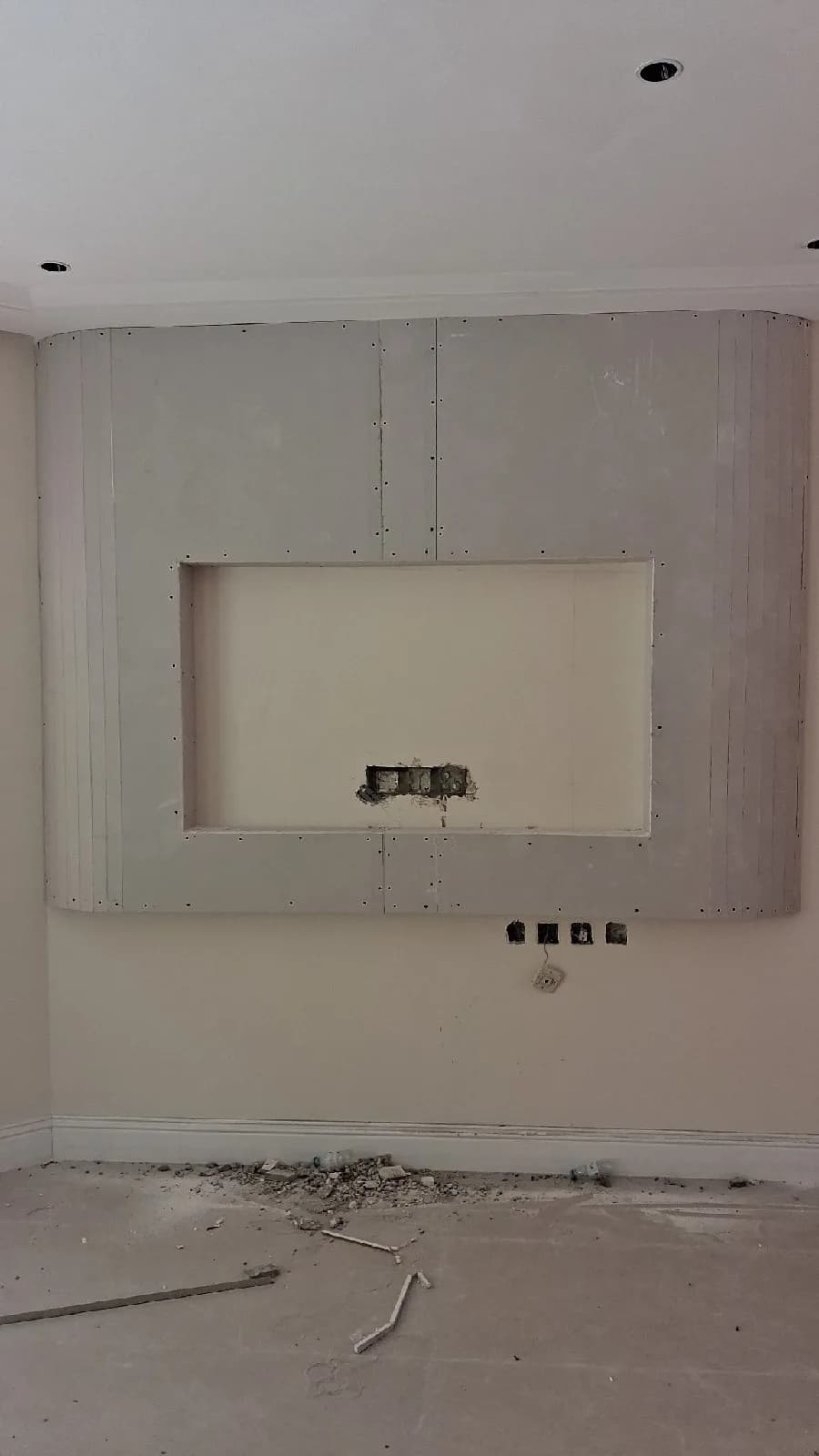 Gypsum board decor, painting