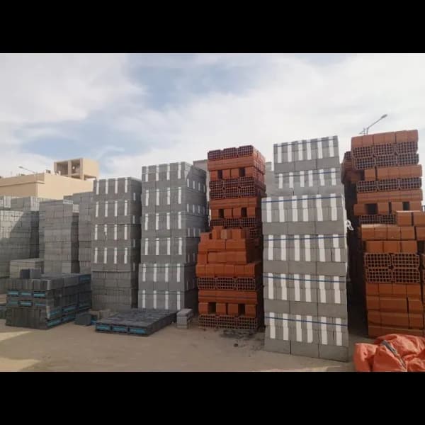 اسمنت رمل بلوك عتب اسمنتيه.