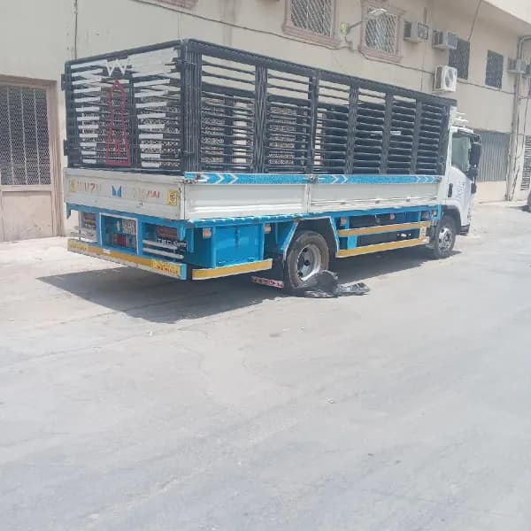 We buy all types of kitchens and air conditioners, used and broken.