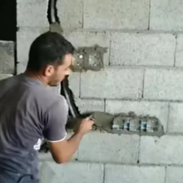 مقاول أعمال تكسير الجدران ومباني وكهرباء0572985865