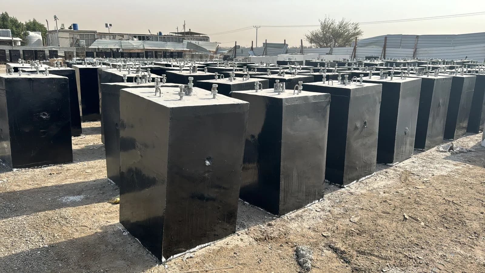 قواعد خرسانية عالية الجوده