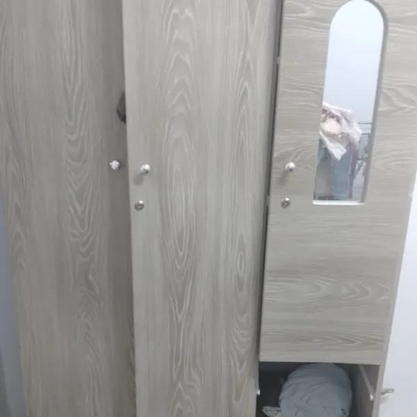 دولابين