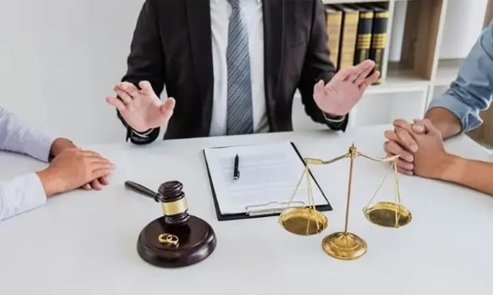 رفع القضايا والتعميمات وبصمة الترحيل والأبعاد