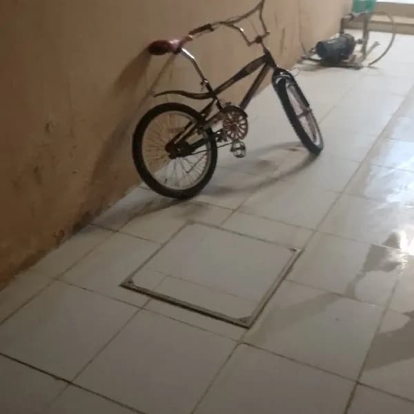 سيكل كوبرا مقاس 20 للبيع مستعجل