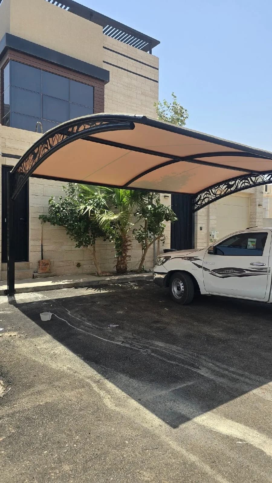 مظلات سيارات