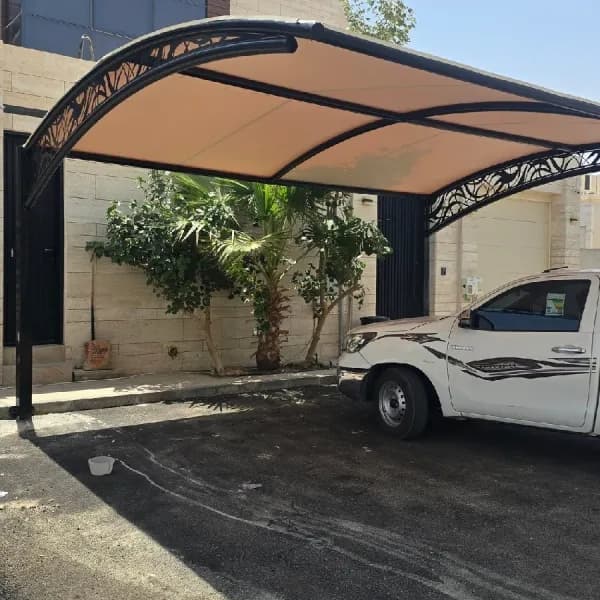 مظلات سيارات