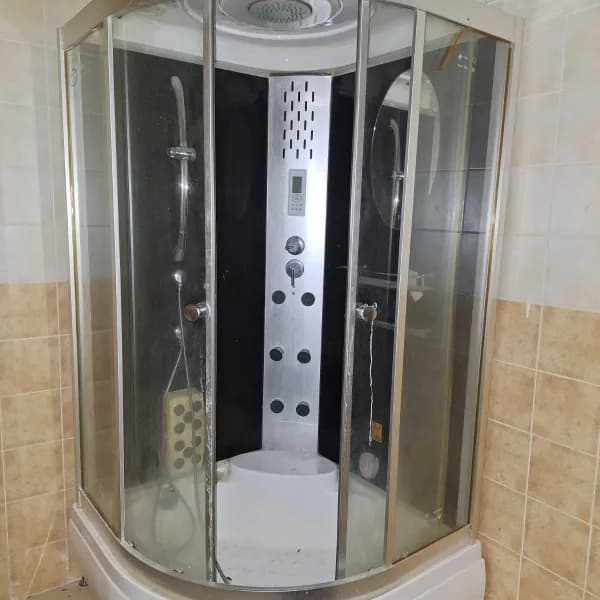 كبينة شور وبخار