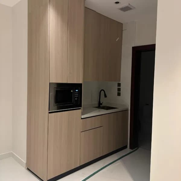 "تصميم وتنفيذ ديكورات داخلية مطابخ كلاسيكيه حديثة