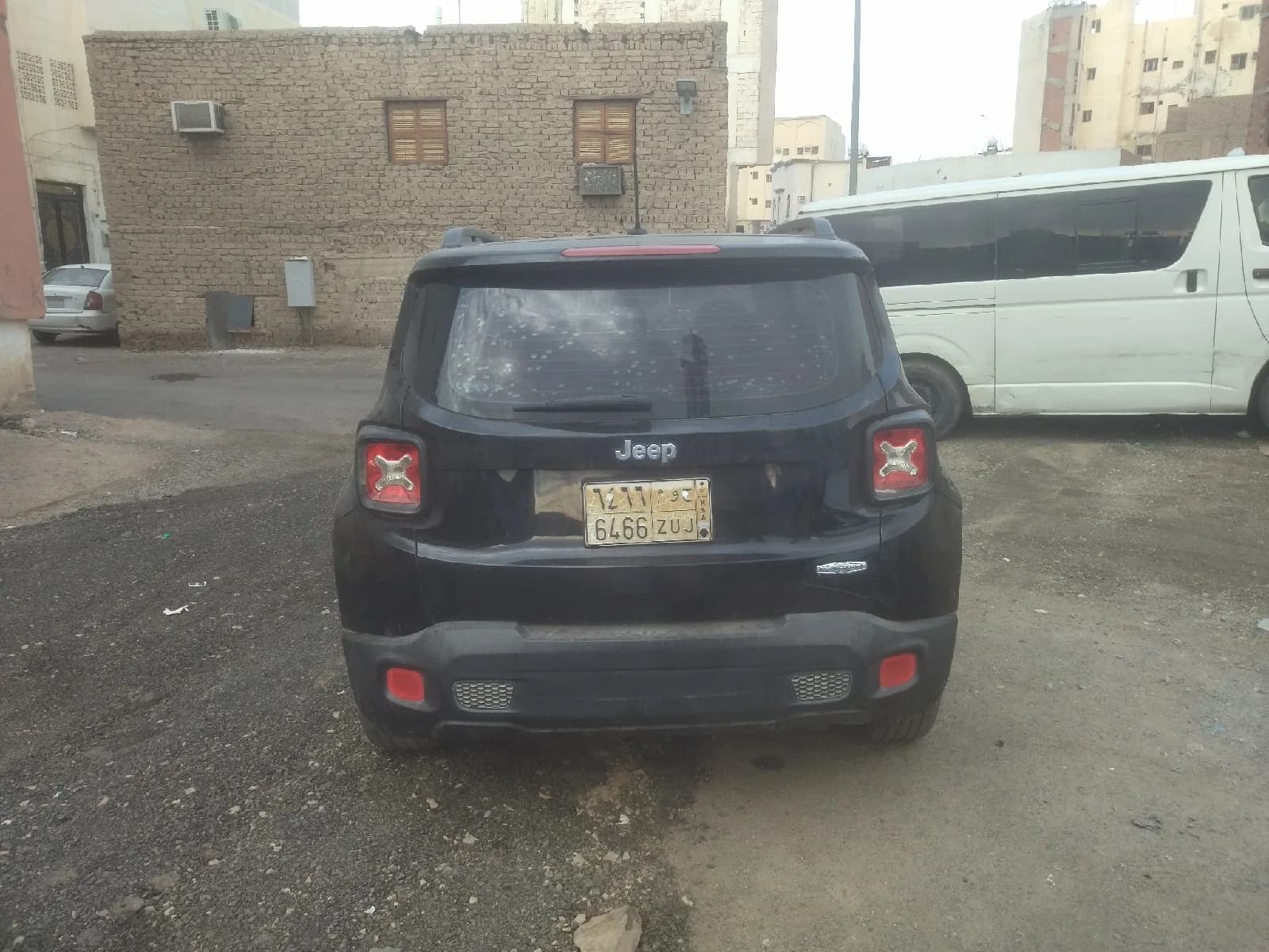 للبيع جيب موديل 2016