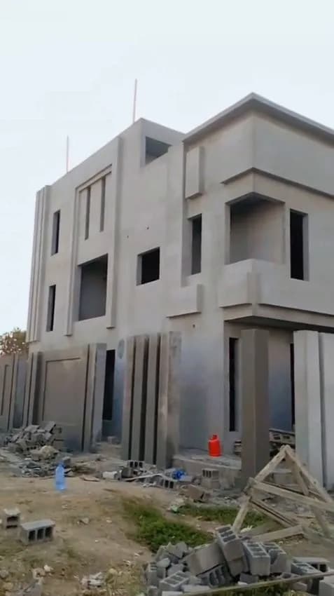 پاکستانی معلمPlastering Craftsman in Abha
