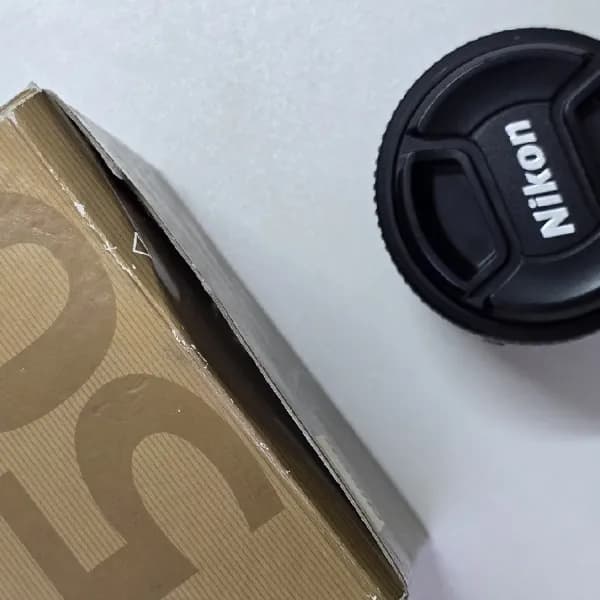عدسة نيكون 50 mm