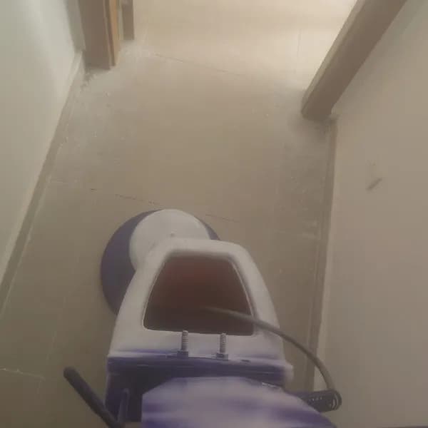 Tile polisher