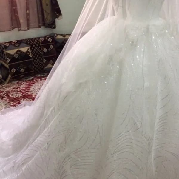 فستان زواج جديد مقاس M