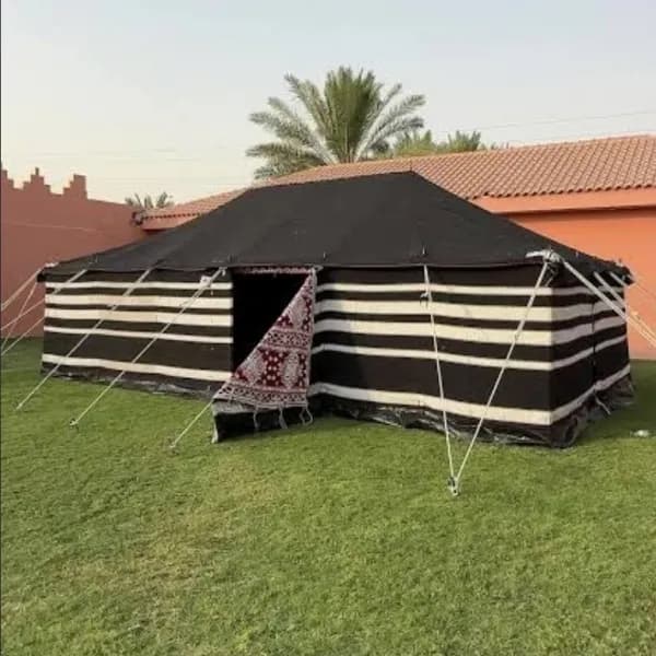 Installation of tents and traditional hair tents (bayt al-sha'ar) in Buraidah, Al Qassim