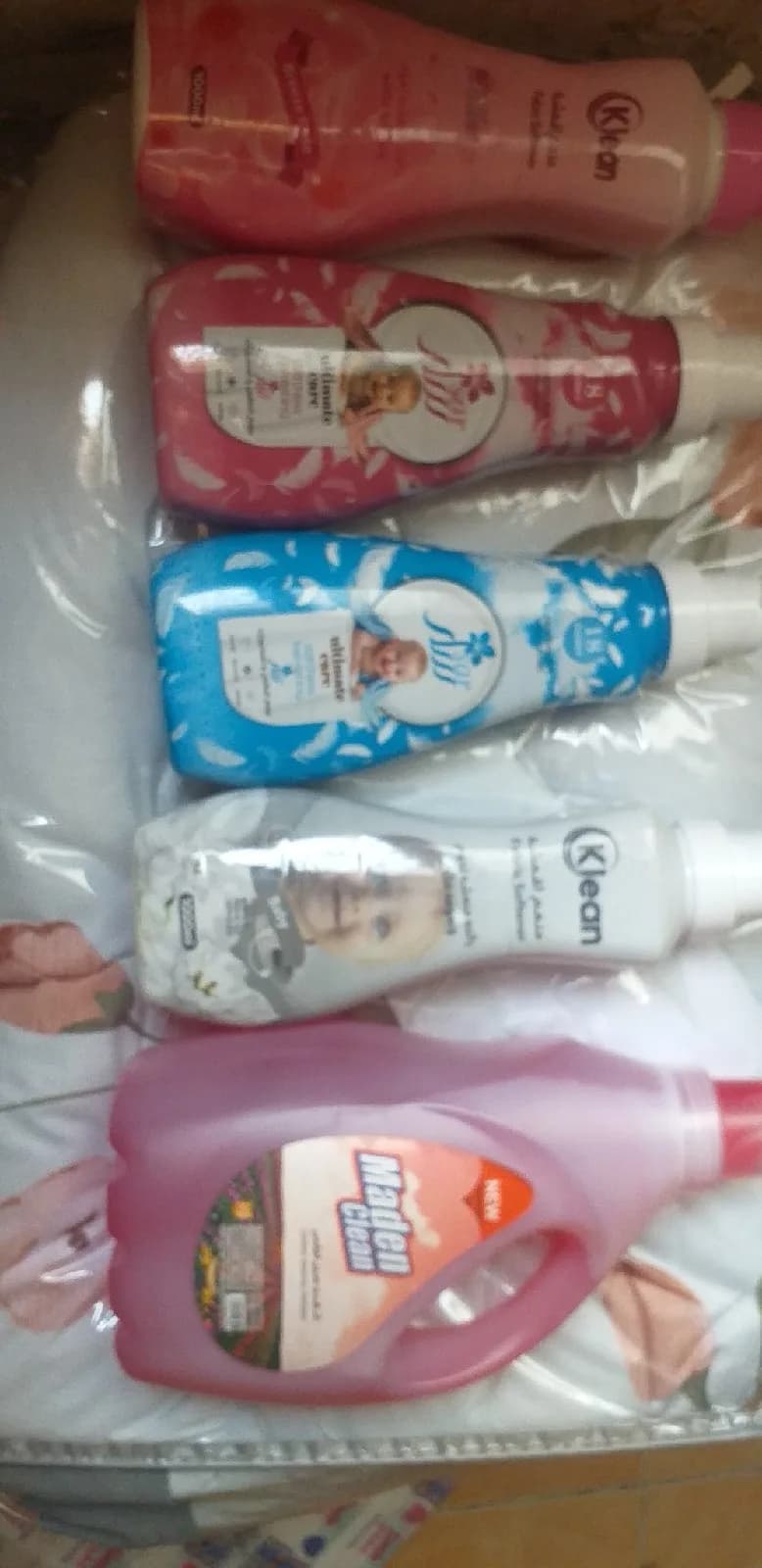 للبيع شامبوعبات ومنعم ملابس