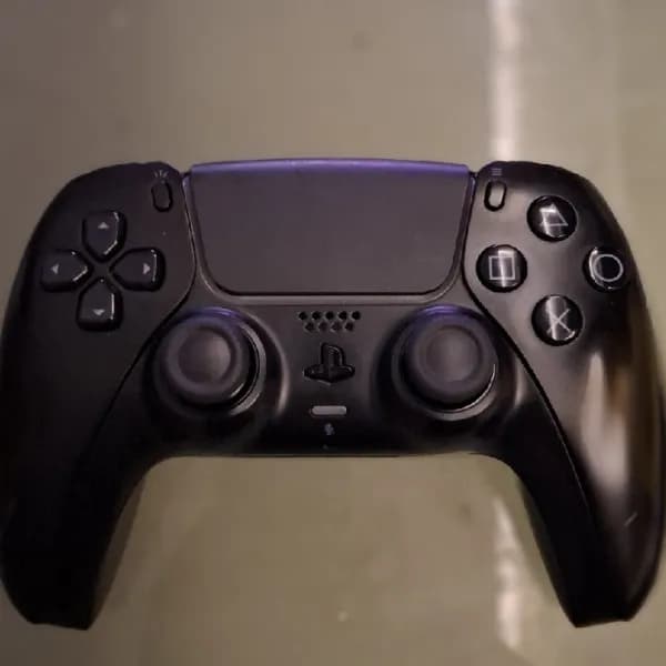 Clean PS5 controller