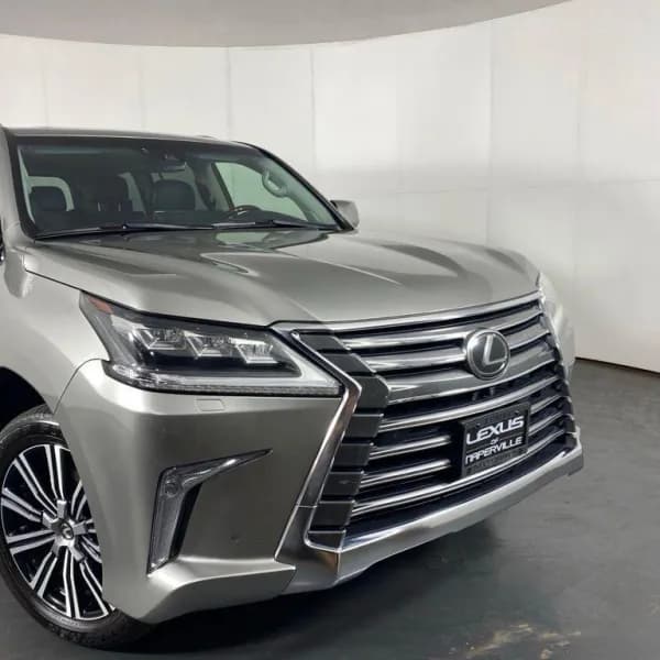 للبيع سيارة لكزس LX 570 موديل 2021 مستعملة، كاملة