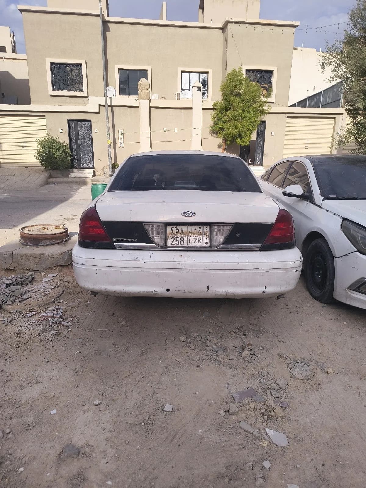 فورد فكتوريا 2003