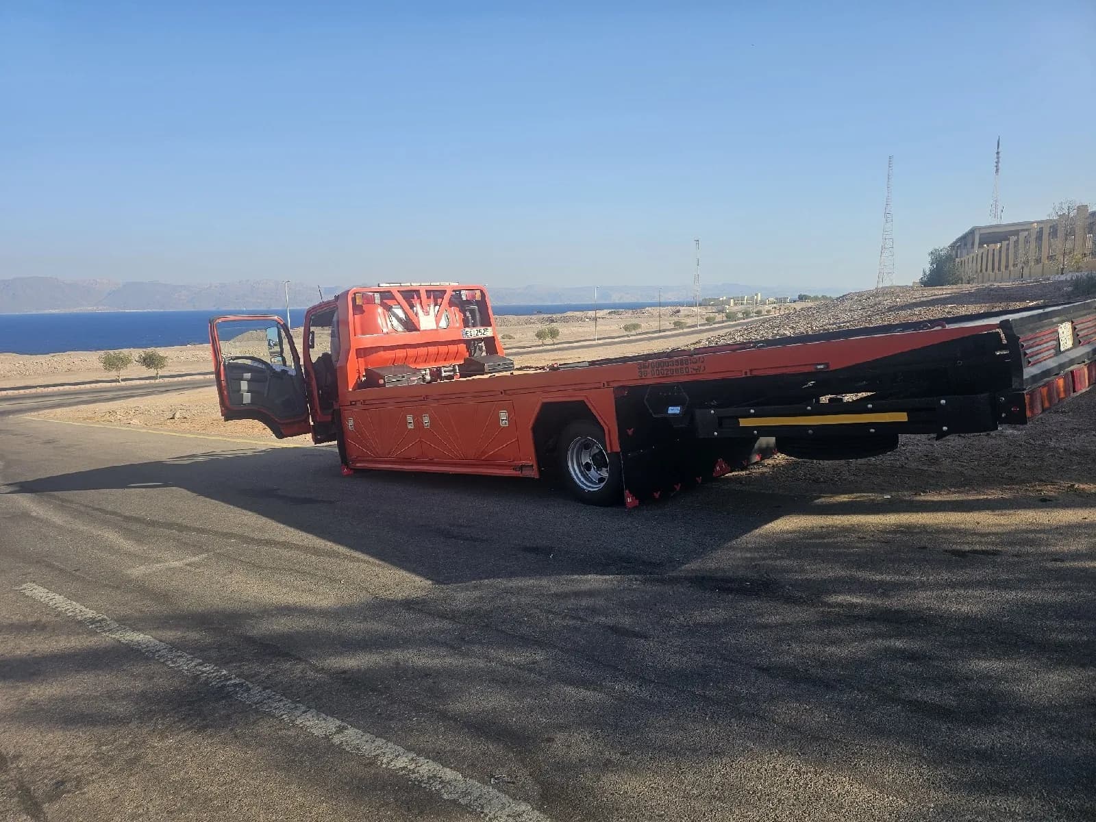 سطحة شحن سيارات