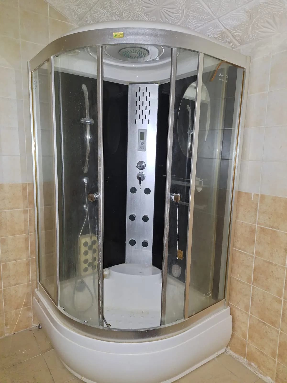 كبينة شور وبخار