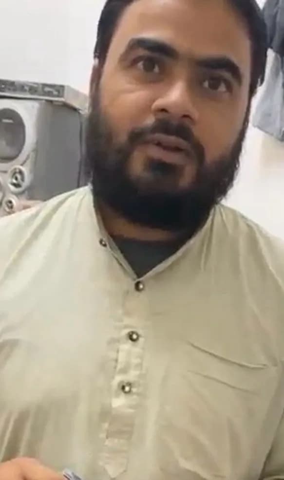 عامل منزلي ممتاز يلحث عن عمل له 12 سنه لدى كفيل وا